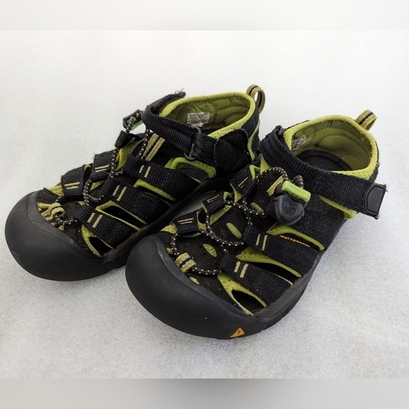 KEEN black and green kids sandals boys size 2 - Picture 3 of 9